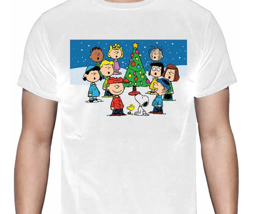 Snoopy - Peanuts - Navidad - Amigos - Abrazo - Polera