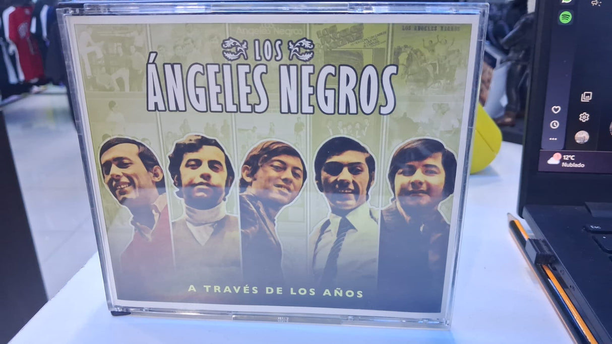 Los Angeles Negros - A Traves De Los Años - BOX 3 CDS + DVD